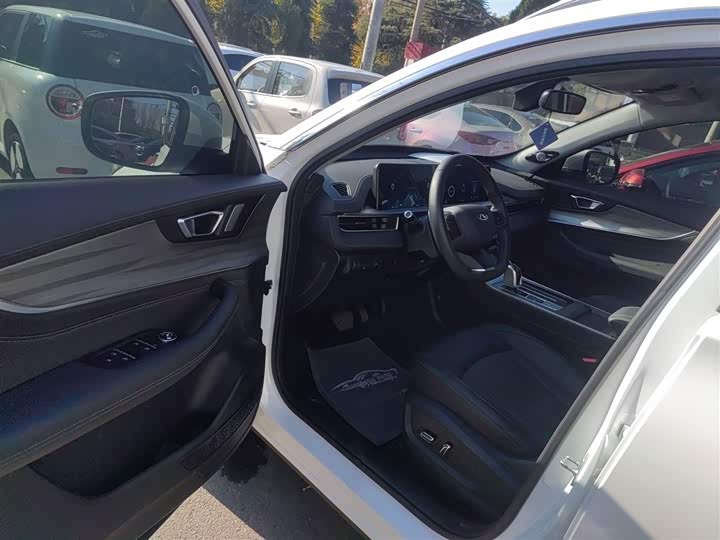 Фото 16 - Chery Tiggo 8