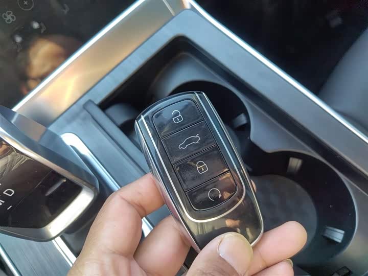 Фото 9 - Chery Tiggo 8