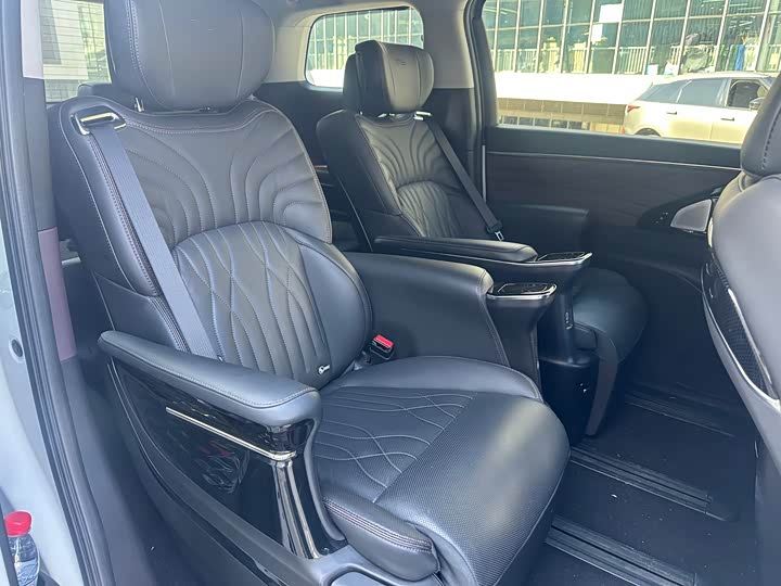 Фото 11 - GAC Trumpchi M8