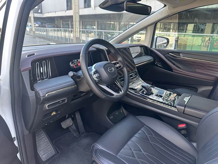 Фото 6 - GAC Trumpchi M8