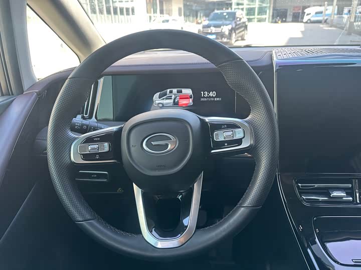 Фото 9 - GAC Trumpchi M8