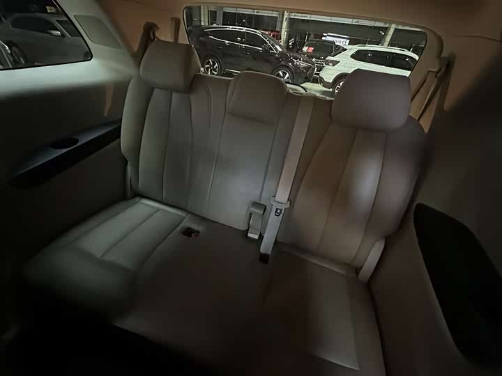 Фото 20 - Buick GL8 ES