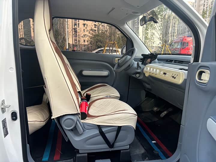 Фото 4 - Bestune Pony