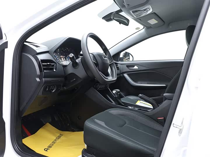 Фото 10 - Chery Tiggo 3x