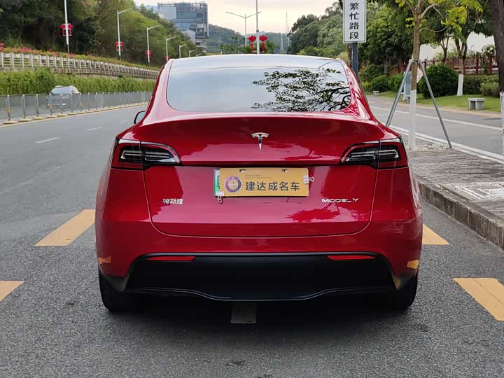 Фото 5 - Tesla Model Y