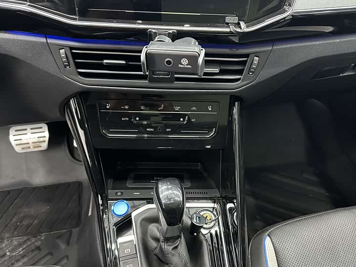 Фото 14 - Volkswagen Tayron GTE Hybrid