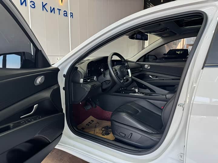 Фото 4 - Hyundai Elantra N line