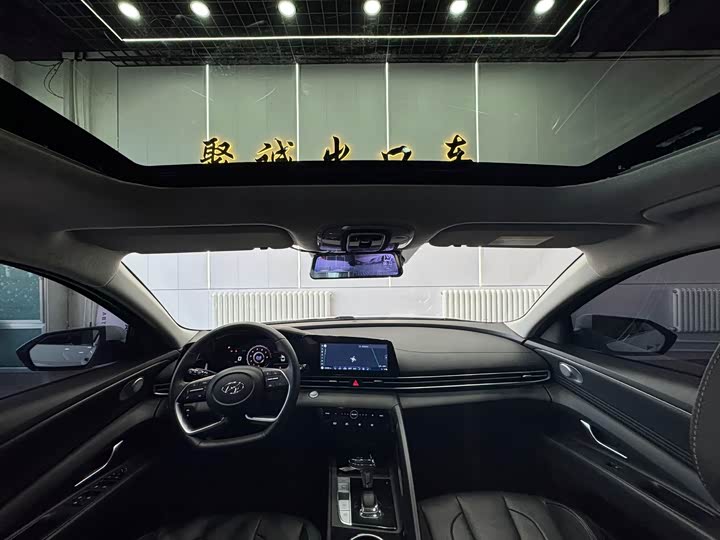 Фото 6 - Hyundai Elantra N line