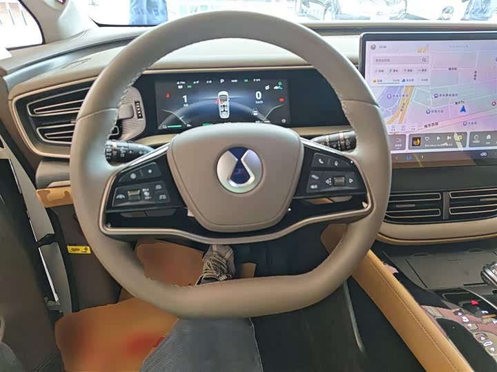 Фото 11 - Denza D9