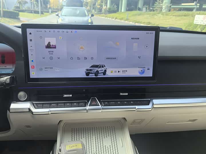 Фото 10 - Tank 400 Hybrid