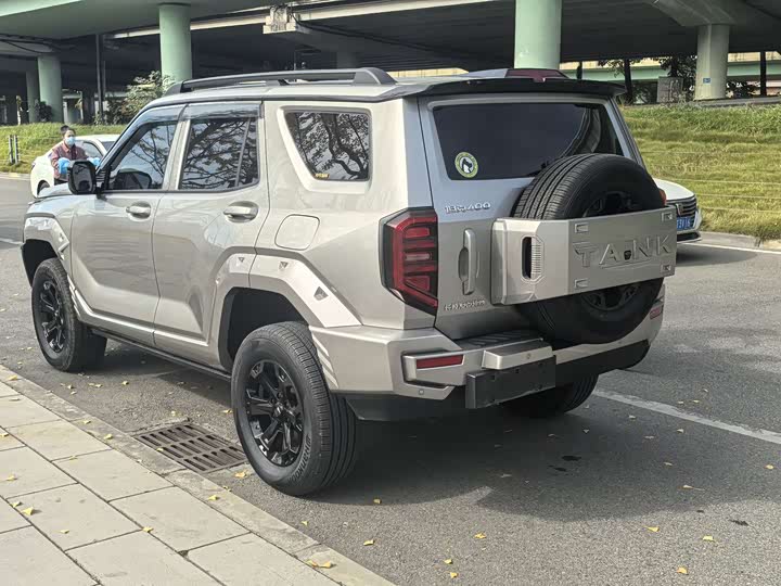 Фото 6 - Tank 400 Hybrid