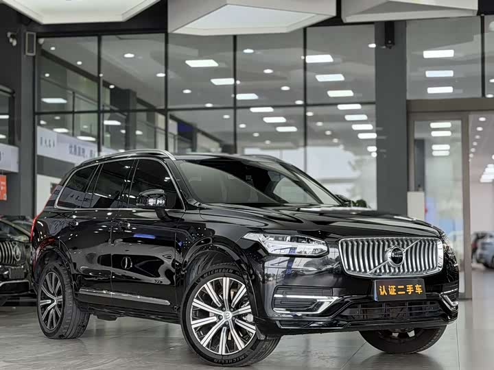 Фото 3 - Volvo XC90