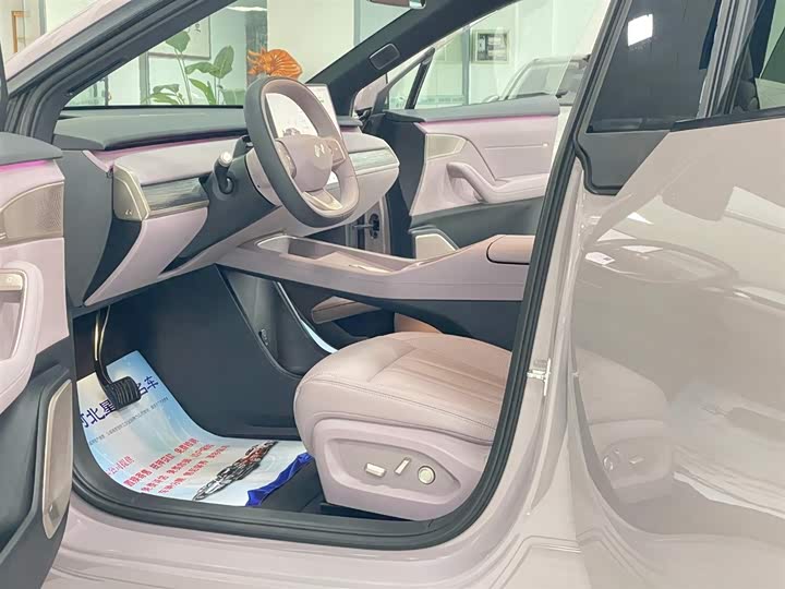 Фото 11 - Nio Onvo L60