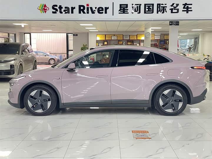 Фото 7 - Nio Onvo L60