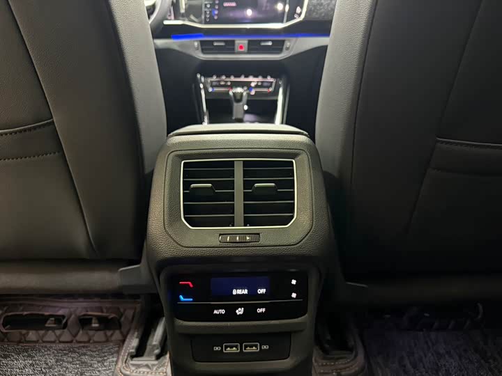 Фото 19 - Volkswagen Tayron GTE Hybrid