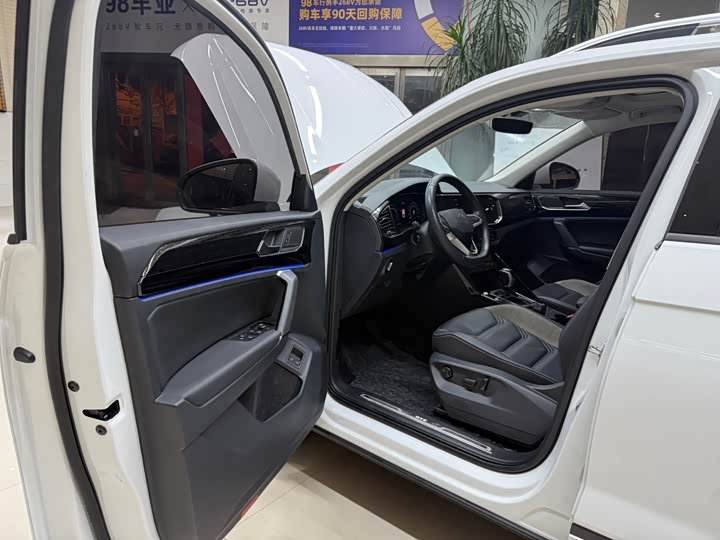 Фото 8 - Volkswagen Tayron GTE Hybrid