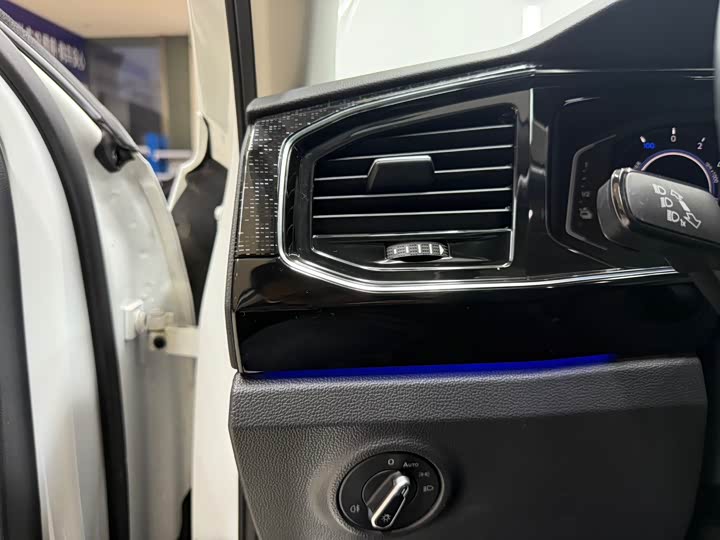 Фото 9 - Volkswagen Tayron GTE Hybrid