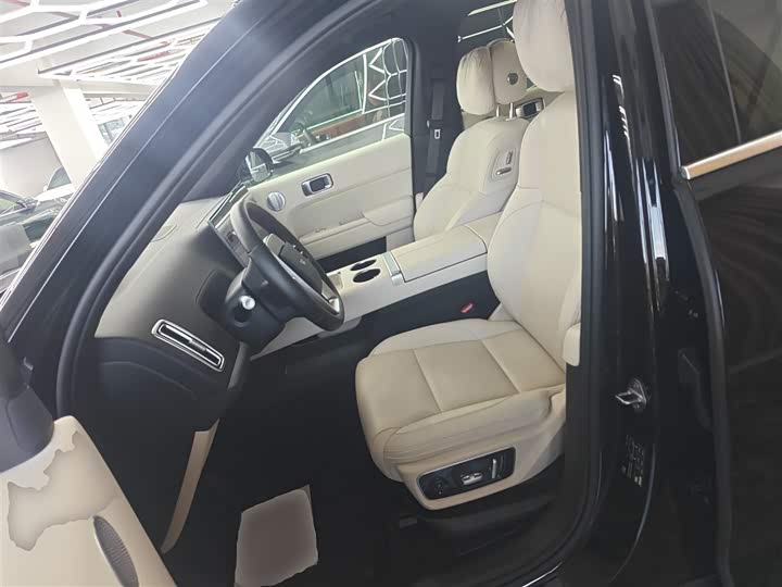 Фото 7 - LiXiang L7