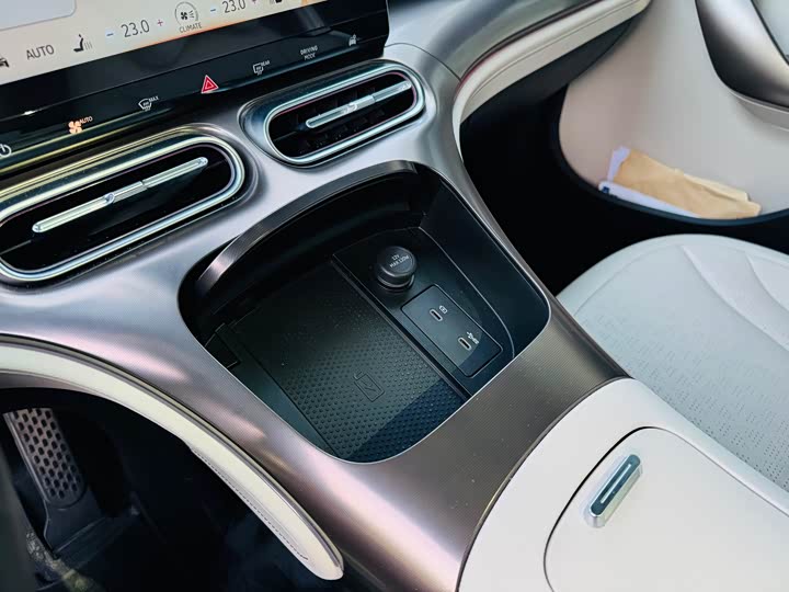 Фото 12 - Smart #1