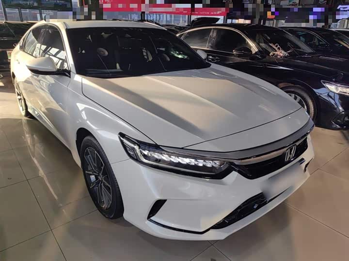 Фото 4 - Honda Inspire