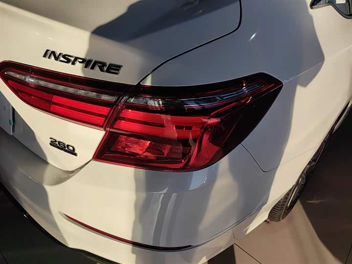 Фото 8 - Honda Inspire