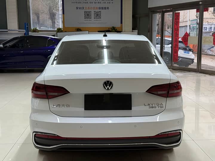 Фото 5 - Volkswagen Lavida