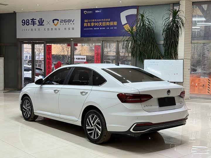 Фото 6 - Volkswagen Lavida