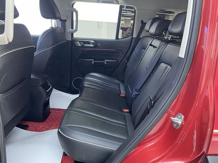 Фото 7 - Tank 300