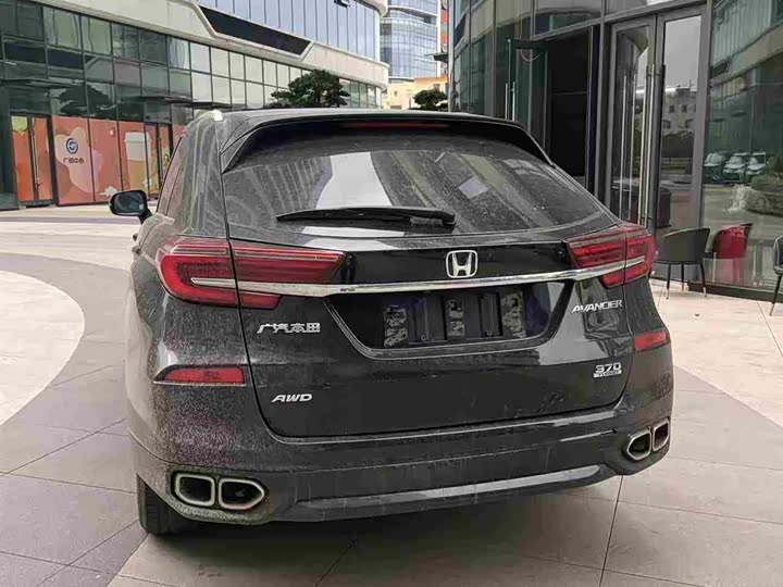 Фото 4 - Honda Avancier