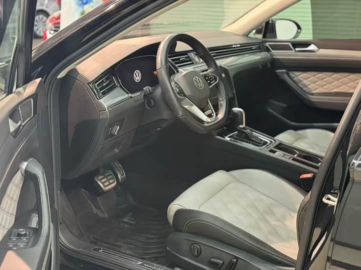 Фото 4 - Volkswagen Magotan