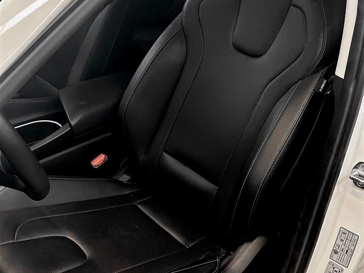 Фото 10 - Hyundai Elantra N line