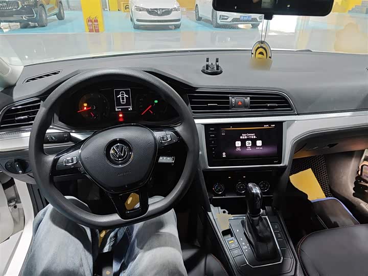 Фото 10 - Volkswagen Lamando L