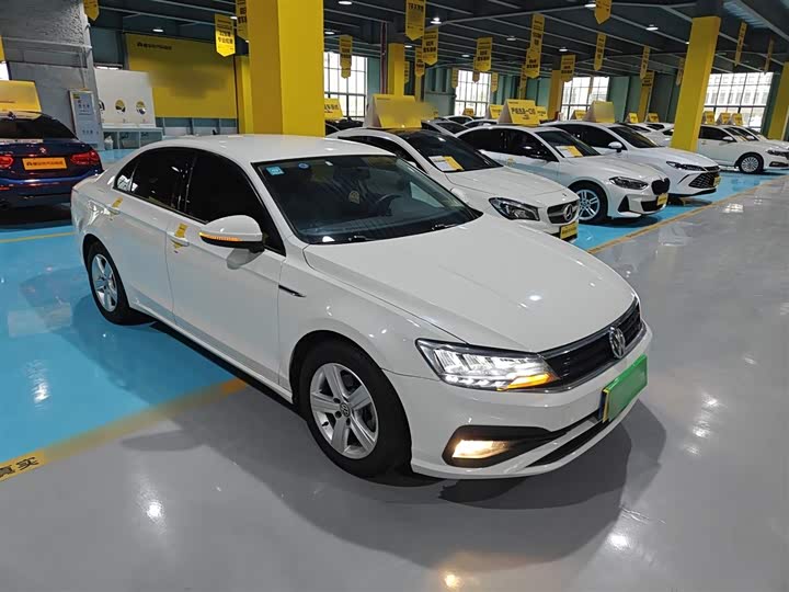 Фото 4 - Volkswagen Lamando L