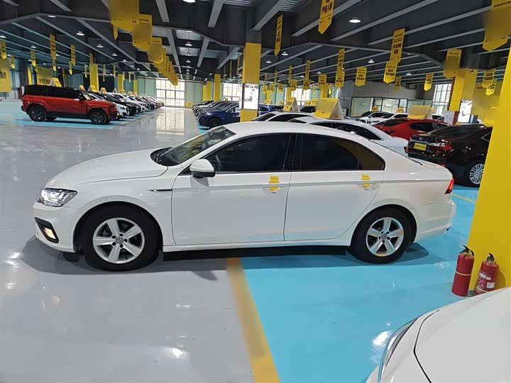 Фото 5 - Volkswagen Lamando L