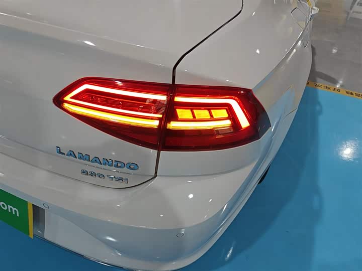 Фото 8 - Volkswagen Lamando L