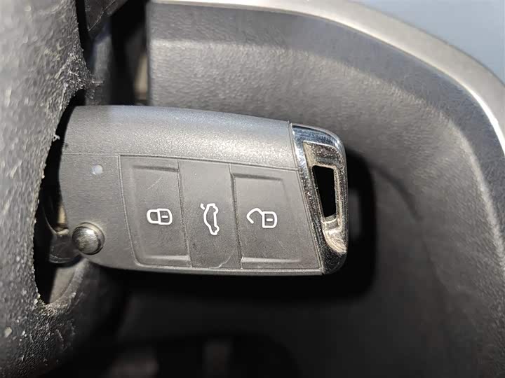 Фото 9 - Volkswagen Lamando L