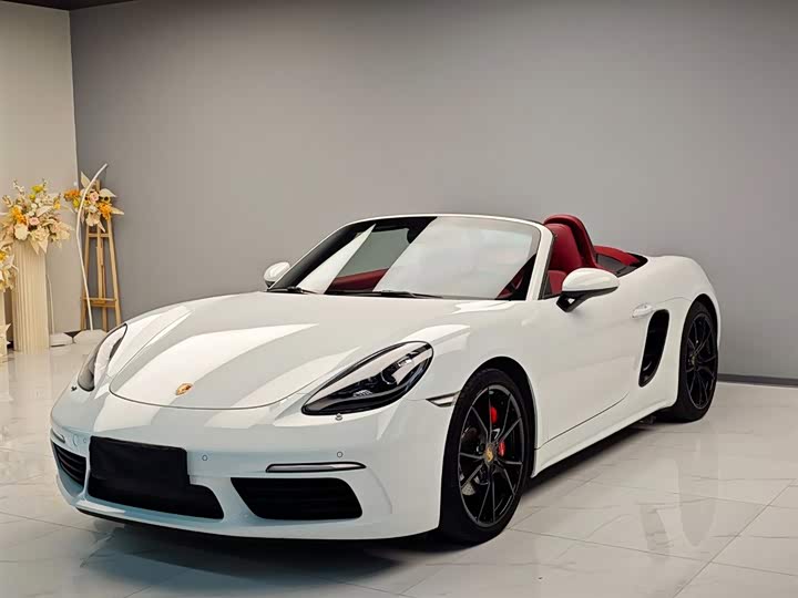 Фото 2 - Porsche 718