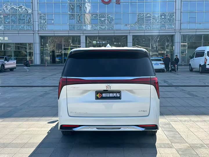 Фото 4 - Buick GL8 Century