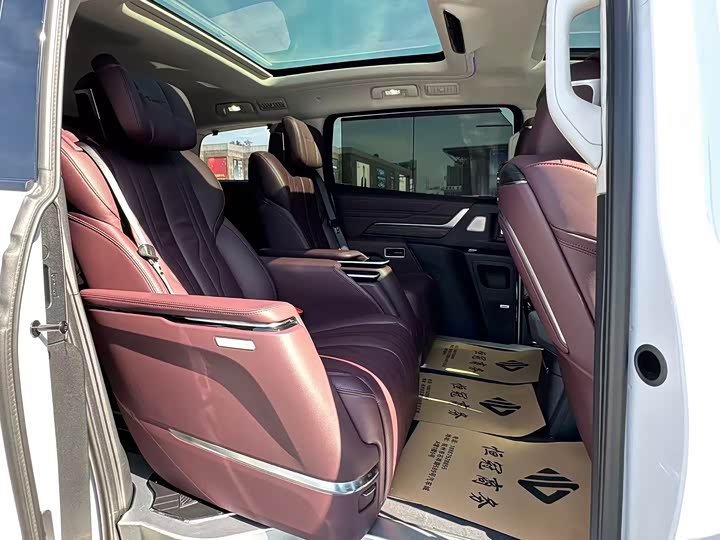 Фото 7 - Buick GL8 Century