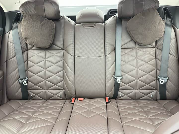 Фото 24 - BMW 7 Series