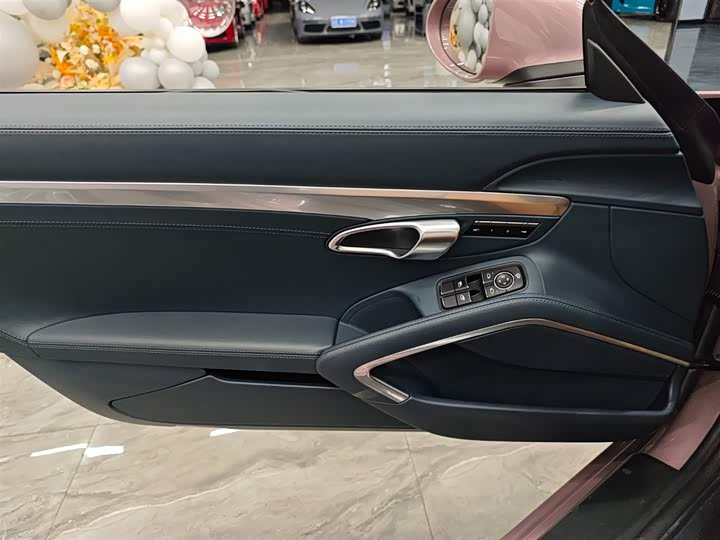 Фото 20 - Porsche 718