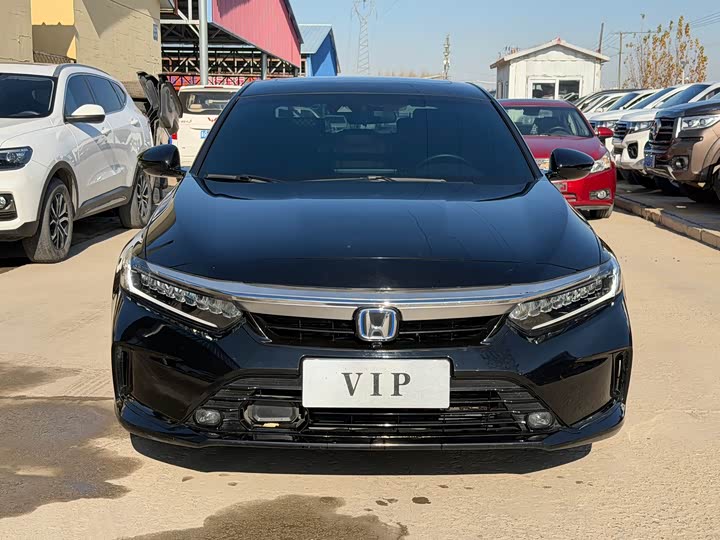 Фото 2 - Honda Inspire