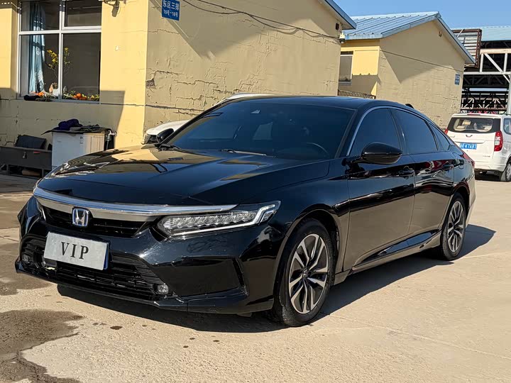 Фото 5 - Honda Inspire