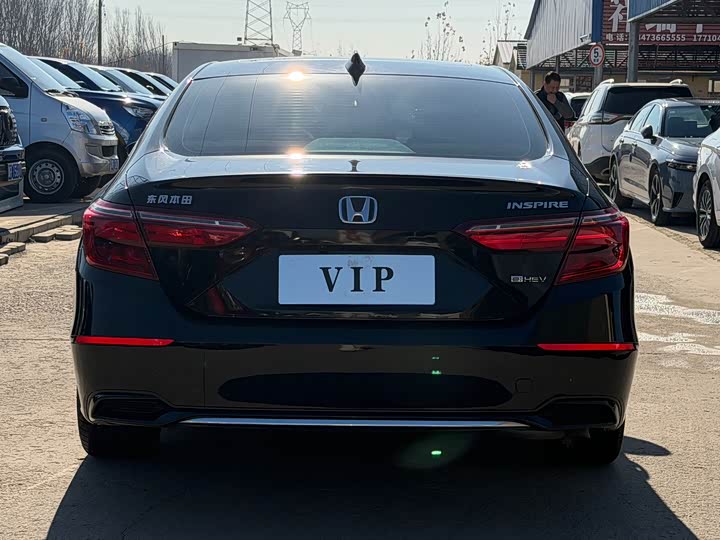 Фото 6 - Honda Inspire