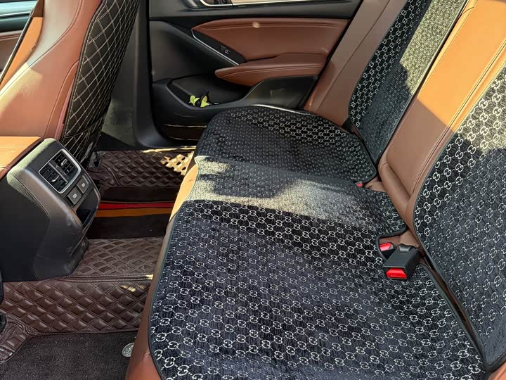 Фото 8 - Honda Inspire