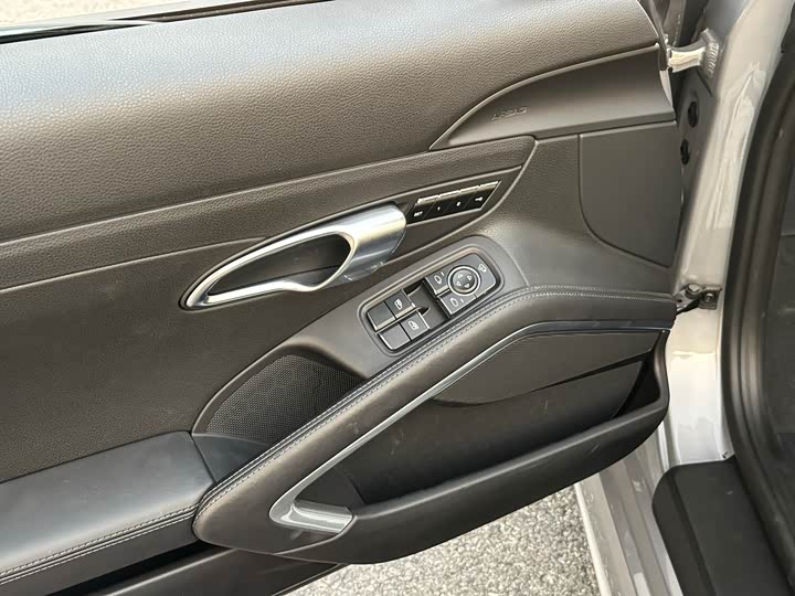 Фото 25 - Porsche 718