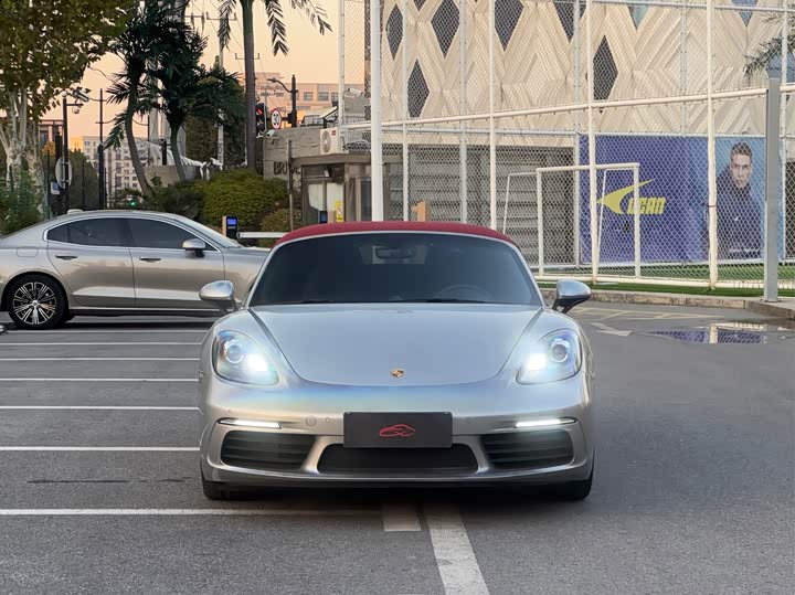 Фото 3 - Porsche 718