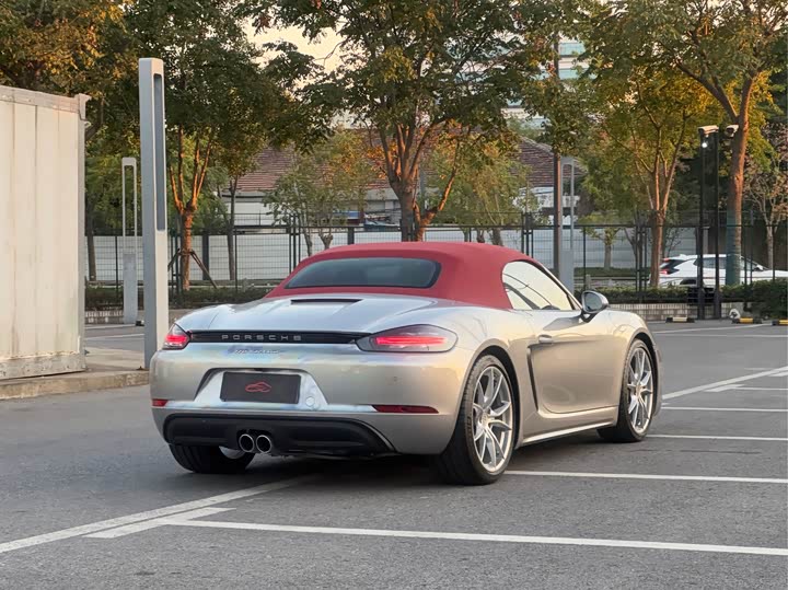 Фото 6 - Porsche 718