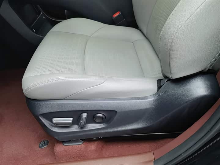 Фото 20 - Toyota bZ4X