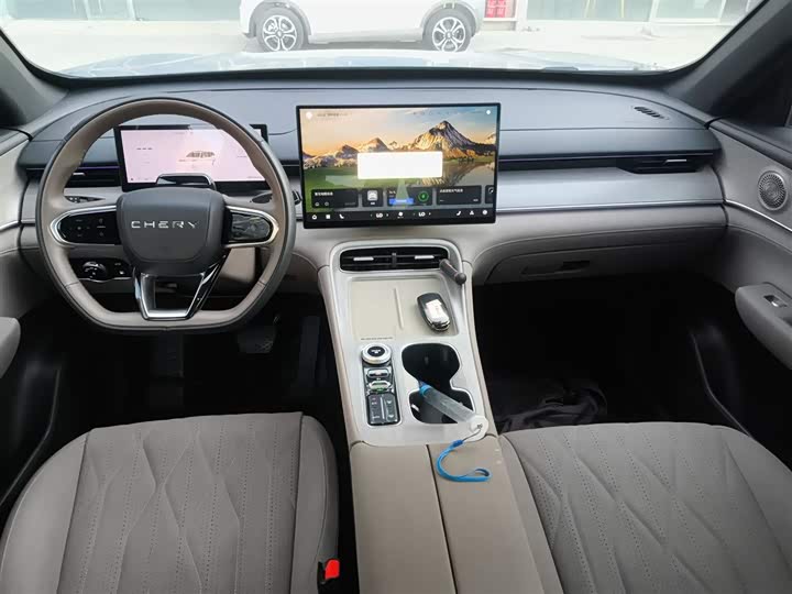 Фото 10 - Chery Tiggo 8 Plus C-DM